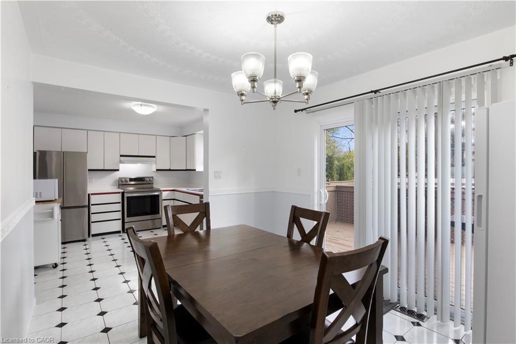 43 Middleton Street, Cambridge, ON - Indoor Photo Showing Dining Room
