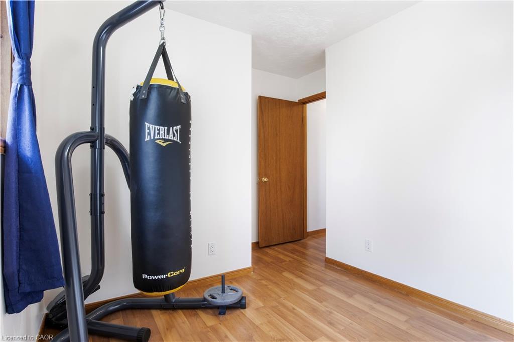 43 Middleton Street, Cambridge, ON - Indoor Photo Showing Other Room