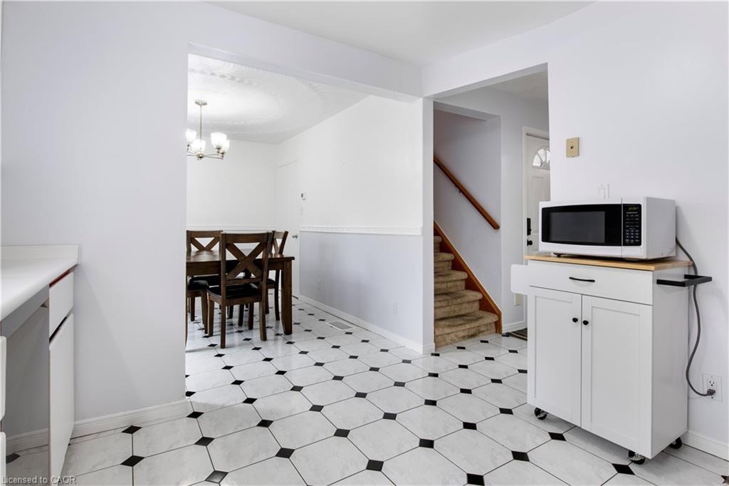 43 Middleton Street, Cambridge, ON - Indoor