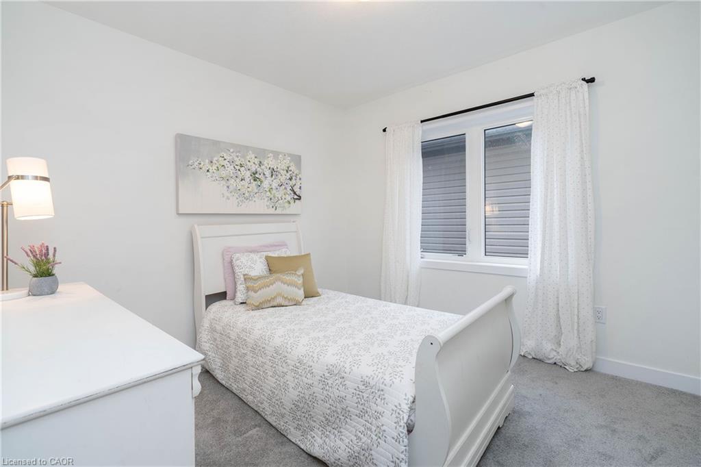 57 Monteith Drive, Brantford, ON - Indoor Photo Showing Bedroom