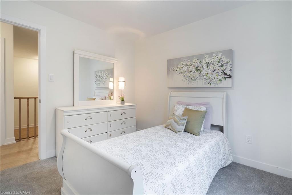57 Monteith Drive, Brantford, ON - Indoor Photo Showing Bedroom