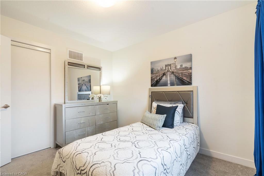 57 Monteith Drive, Brantford, ON - Indoor Photo Showing Bedroom