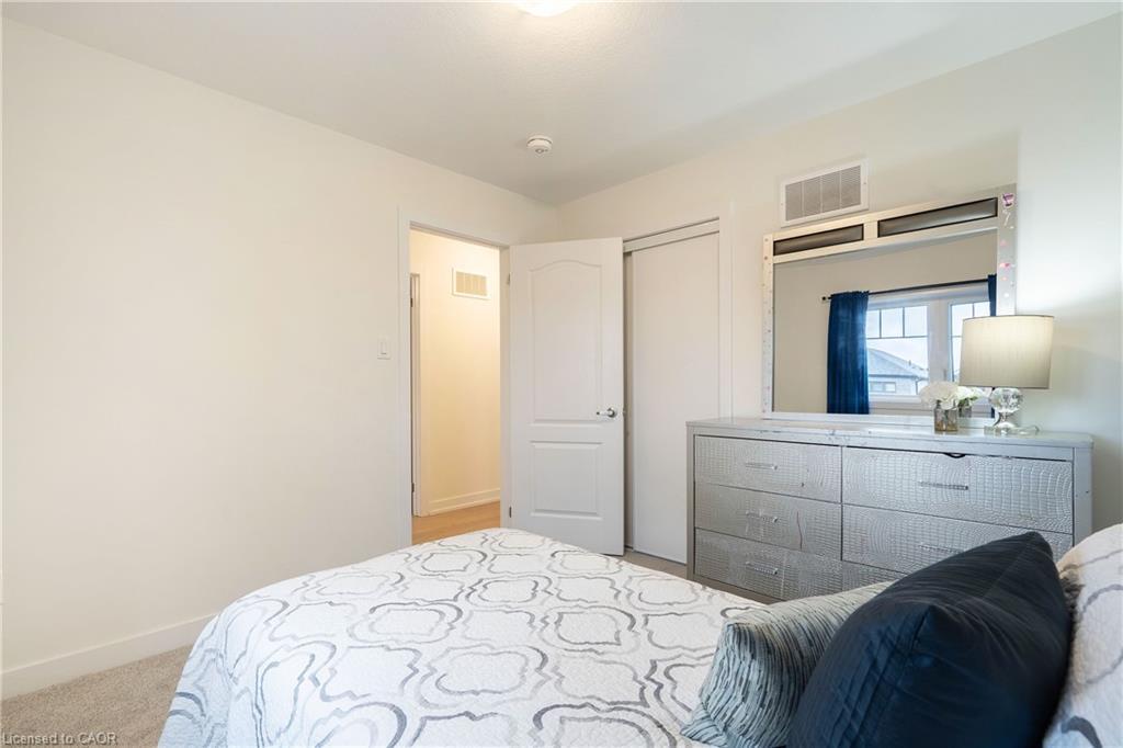 57 Monteith Drive, Brantford, ON - Indoor Photo Showing Bedroom