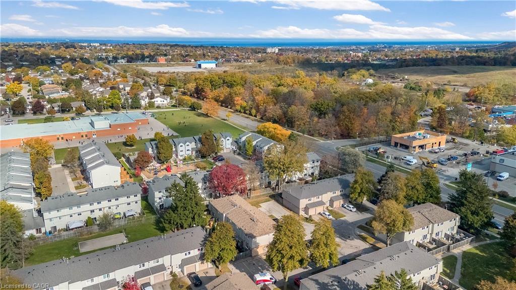 15-1396 Upper Ottawa Street, Hamilton, ON - Outdoor With View