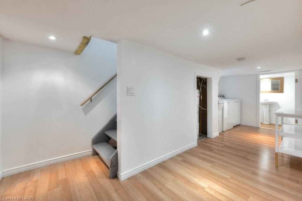 136 Alma Street N, Guelph, ON - Indoor