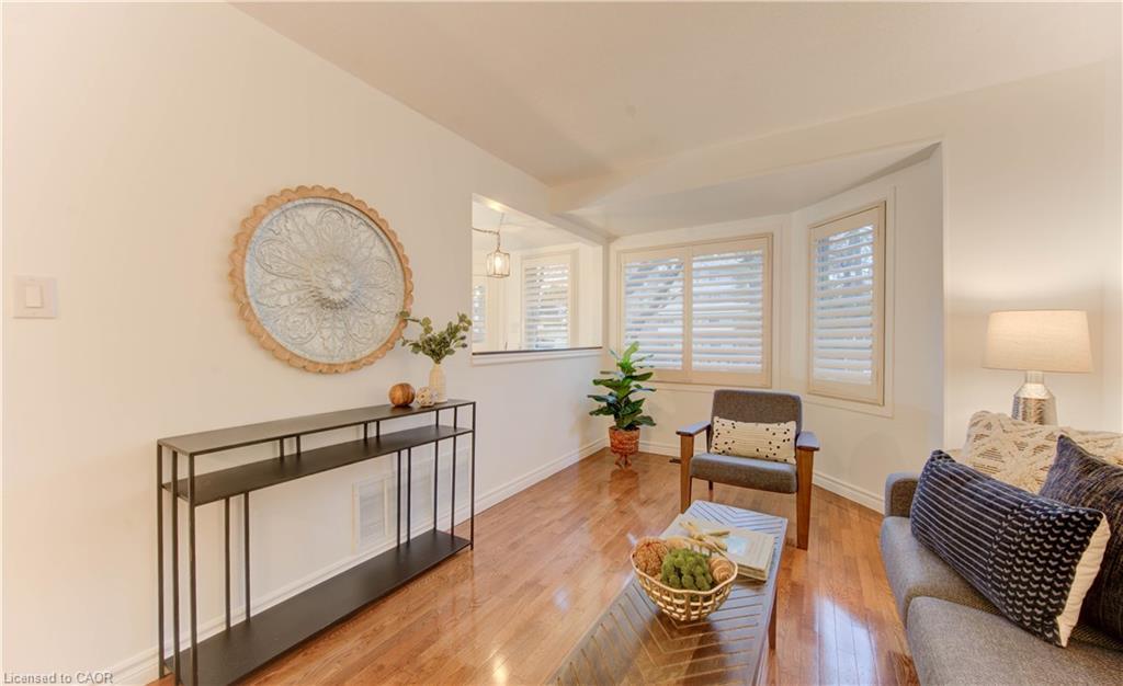 28-10 Holborn Court, Kitchener, ON - Indoor