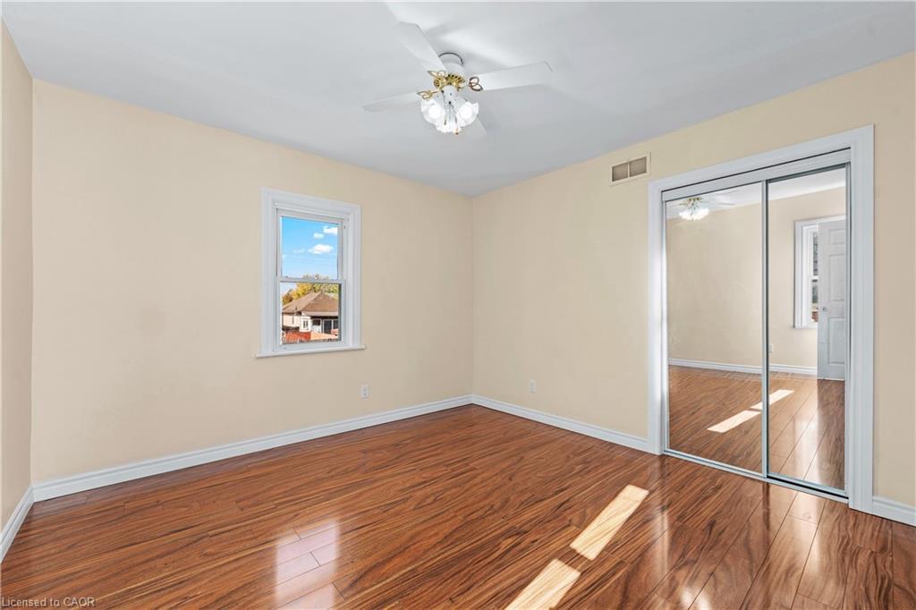233 Normanhurst Avenue, Hamilton, ON - Indoor Photo Showing Other Room