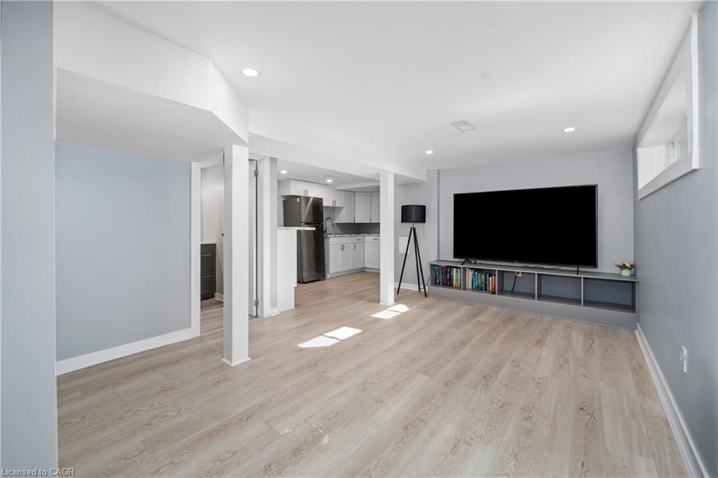 233 Normanhurst Avenue, Hamilton, ON - Indoor