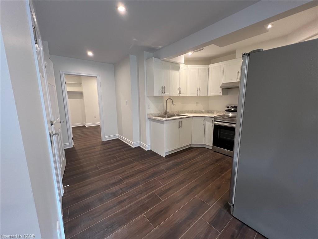 Lower Level-147 Bocelli Crescent, Hamilton, ON - Indoor Photo Showing Kitchen