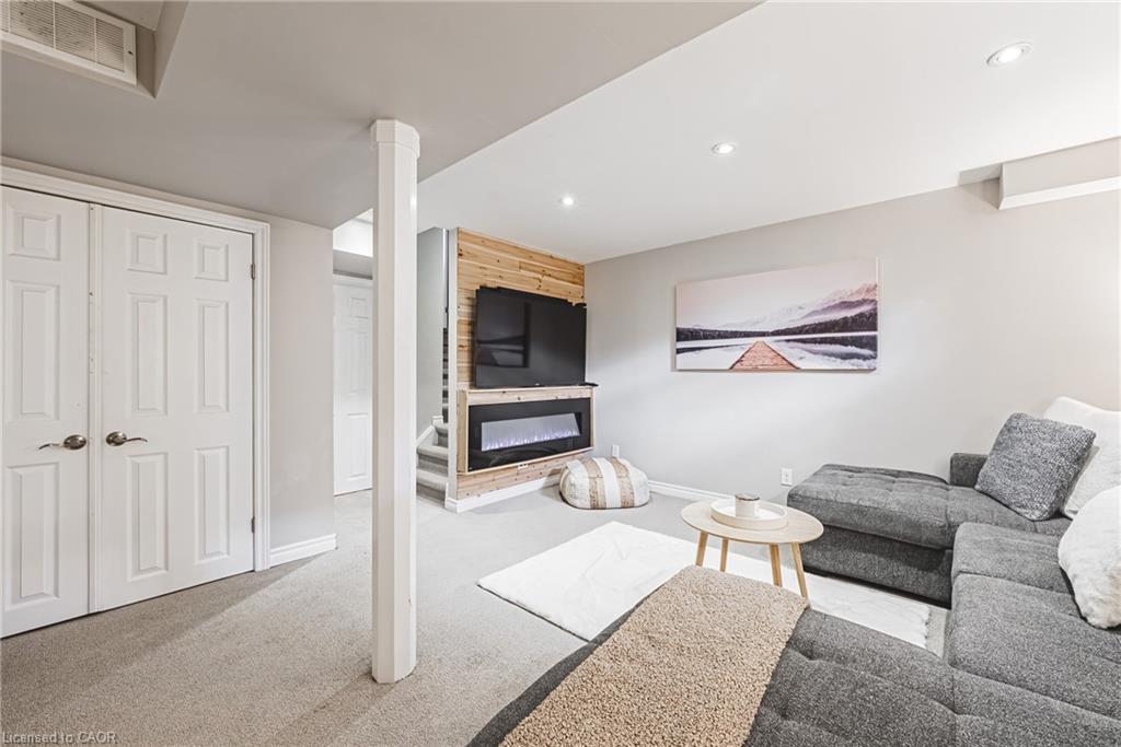 30-6 Atessa Drive, Hamilton, ON - Indoor With Fireplace