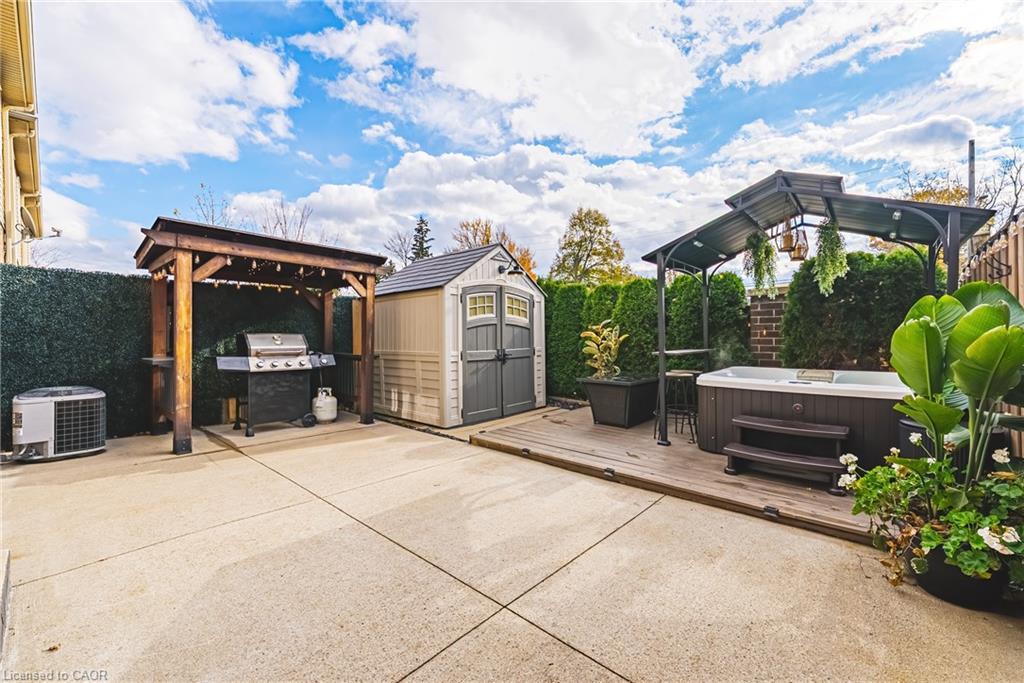 30-6 Atessa Drive, Hamilton, ON - Outdoor