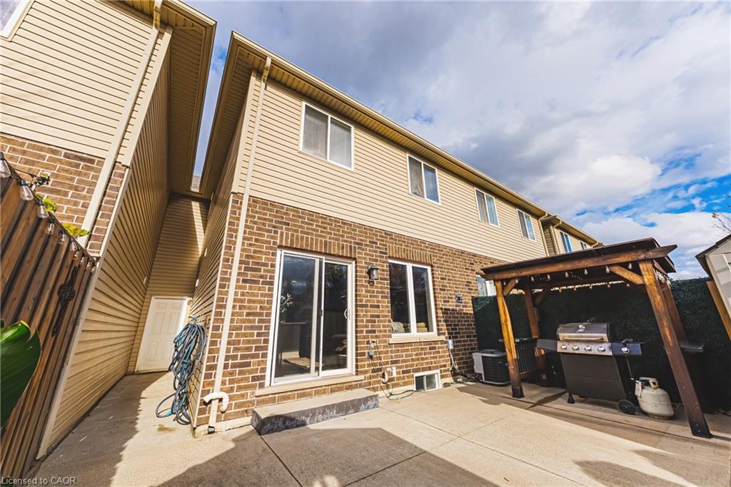 30-6 Atessa Drive, Hamilton, ON - Outdoor