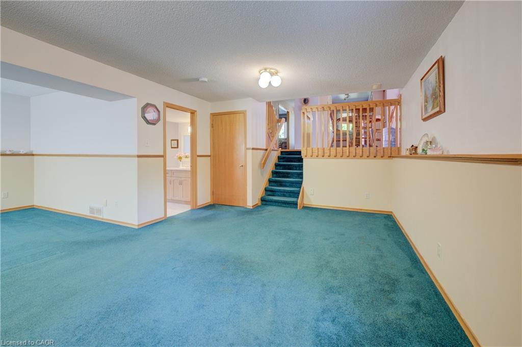 489 Northlake Drive, Waterloo, ON - Indoor Photo Showing Other Room