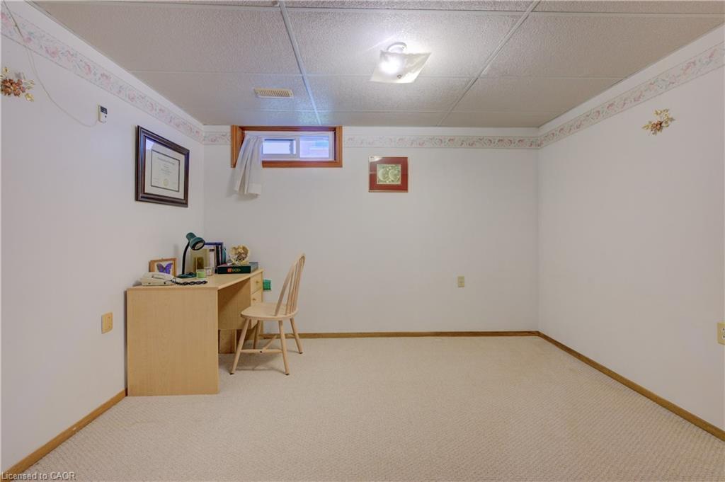 489 Northlake Drive, Waterloo, ON - Indoor Photo Showing Other Room