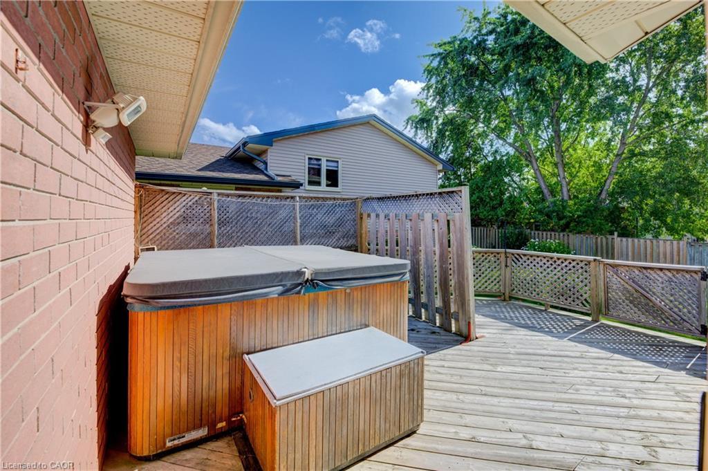 489 Northlake Drive, Waterloo, ON - Outdoor With Deck Patio Veranda With Exterior