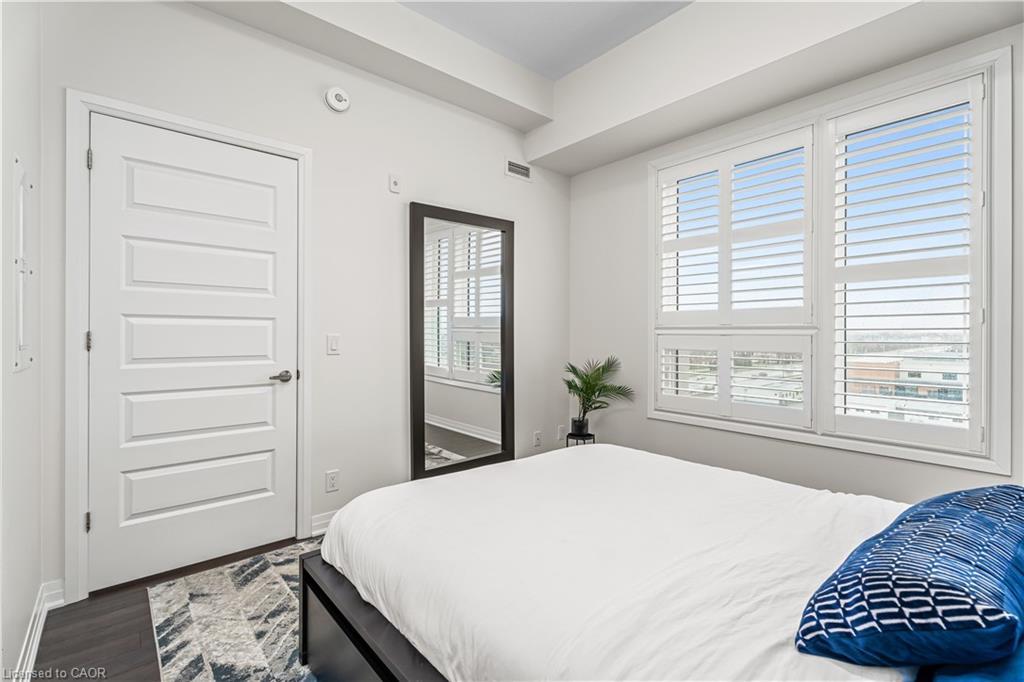 627-1105 Leger Way, Milton, ON - Indoor Photo Showing Bedroom