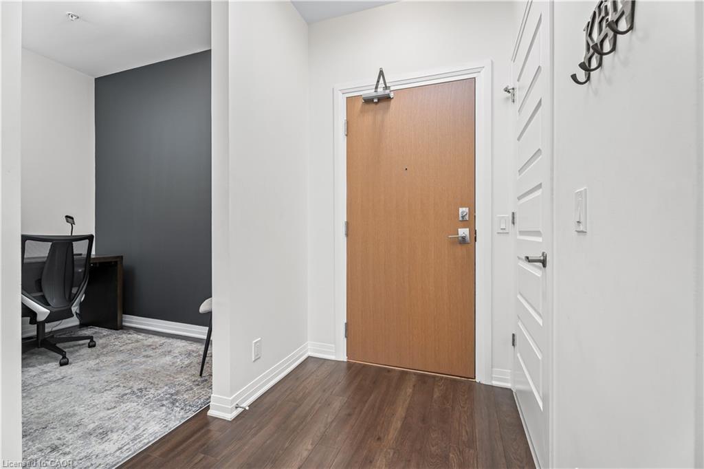 627-1105 Leger Way, Milton, ON - Indoor Photo Showing Other Room