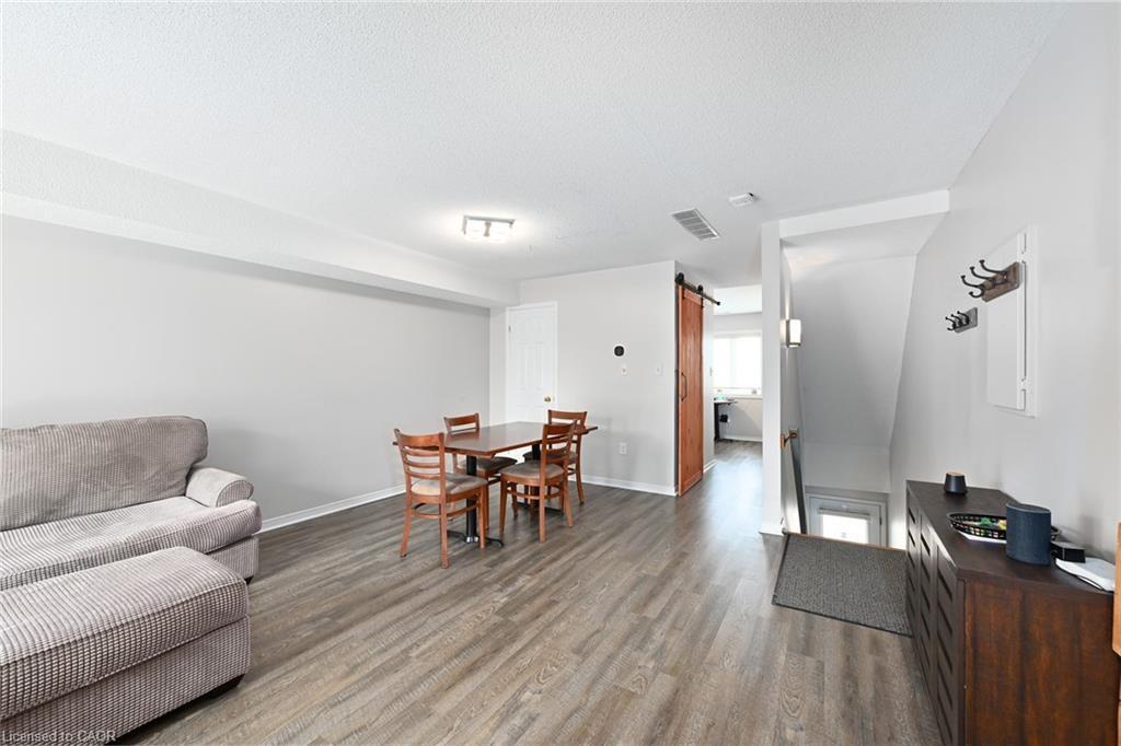 209-511 Highway 8 Street, Stoney Creek, ON - Indoor