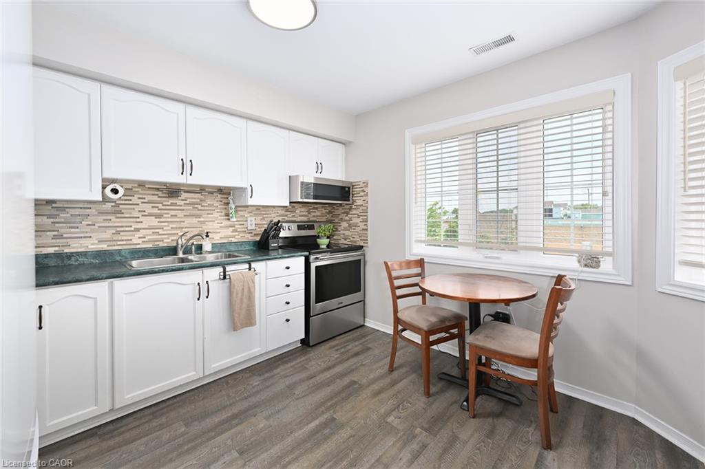 209-511 Highway 8 Street, Stoney Creek, ON - Indoor