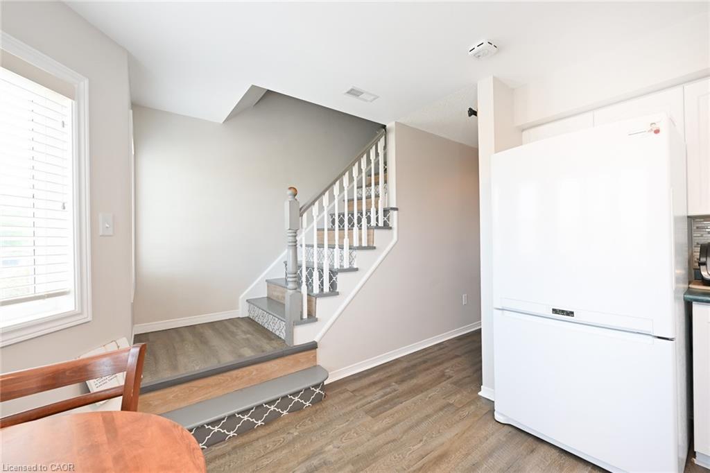 209-511 Highway 8 Street, Stoney Creek, ON - Indoor