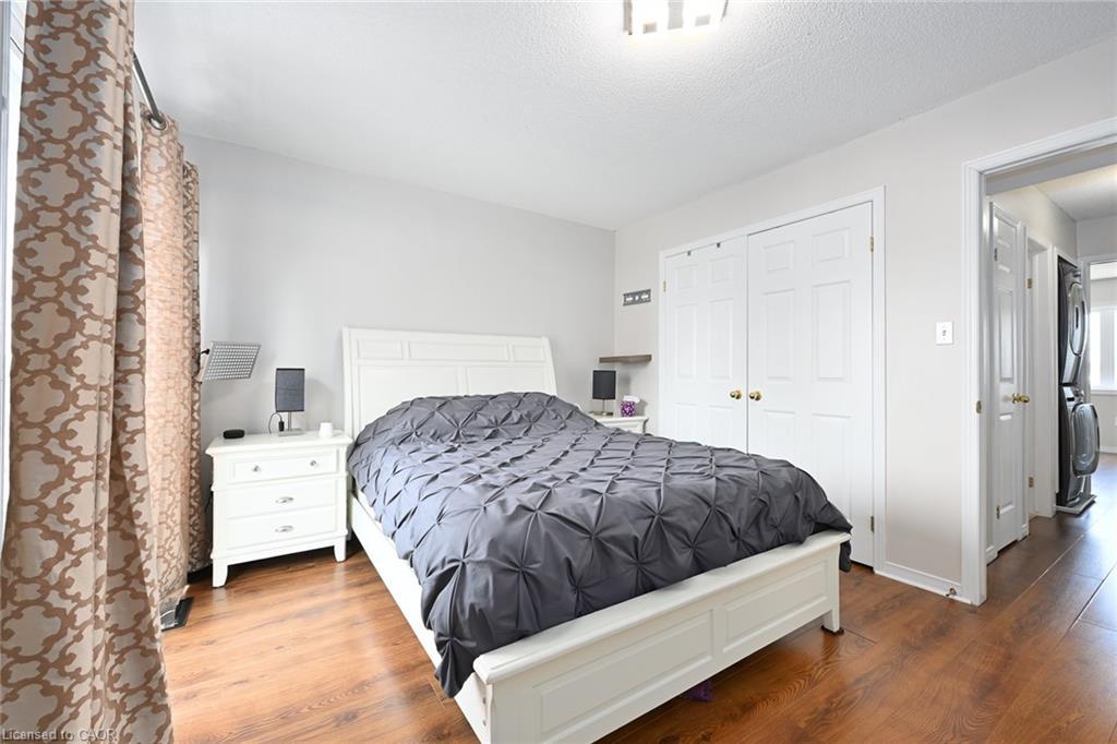 209-511 Highway 8 Street, Stoney Creek, ON - Indoor Photo Showing Bedroom