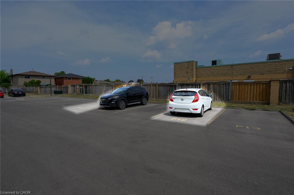 209-511 Highway 8 Street, Stoney Creek, ON - Outdoor