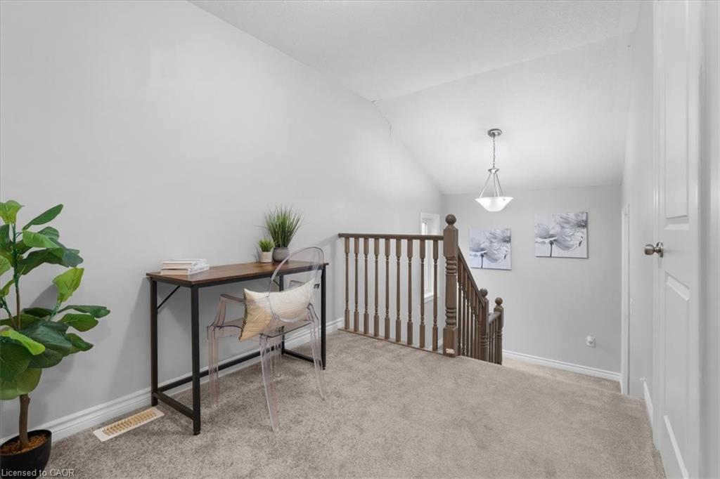 28-324 Equestrian Way, Cambridge, ON - Indoor Photo Showing Other Room