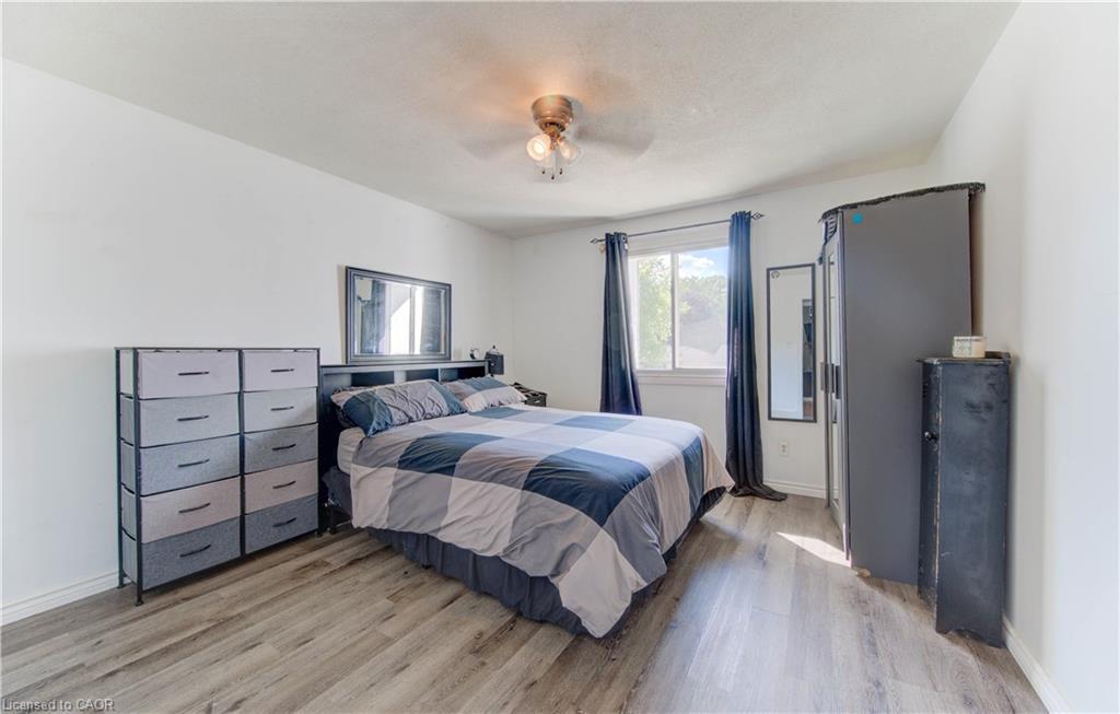 320 Country Hill Drive, Kitchener, ON - Indoor Photo Showing Bedroom