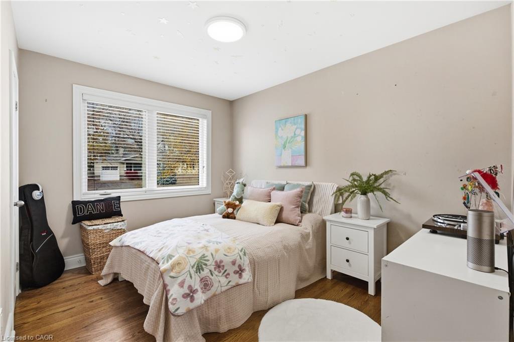 496 Pineland Avenue, Oakville, ON - Indoor Photo Showing Bedroom