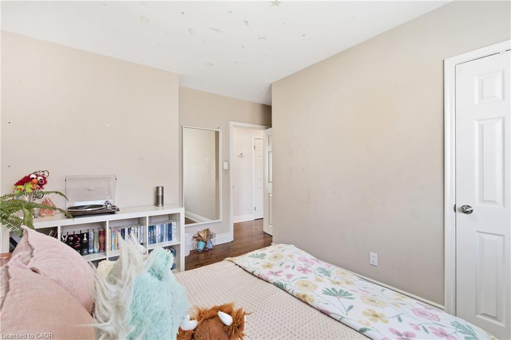 496 Pineland Avenue, Oakville, ON - Indoor Photo Showing Bedroom
