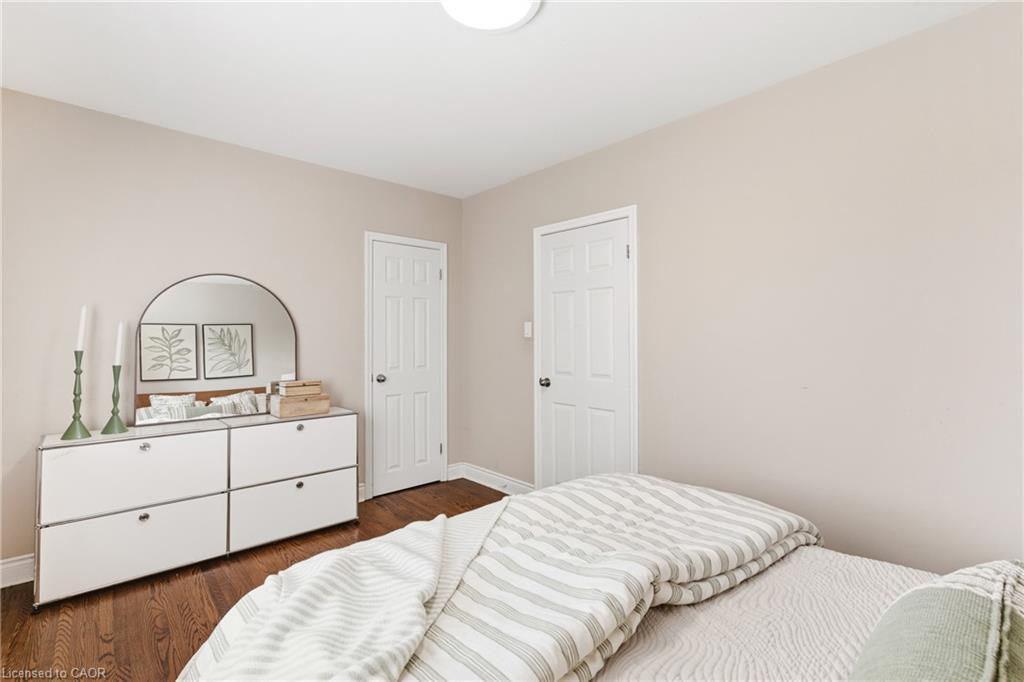 496 Pineland Avenue, Oakville, ON - Indoor Photo Showing Bedroom