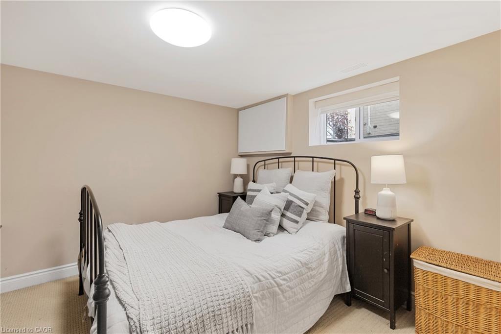 496 Pineland Avenue, Oakville, ON - Indoor Photo Showing Bedroom