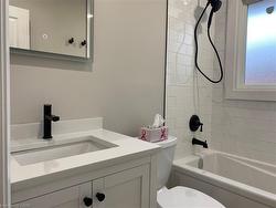 1067 Bernhardt Street Cambridge, ON N3H 2X9