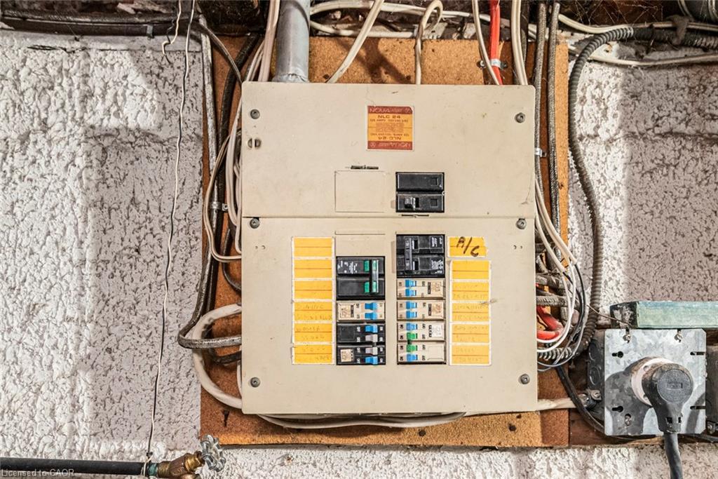 538 Hughson Street N, Hamilton, ON - Indoor Photo Showing Basement
