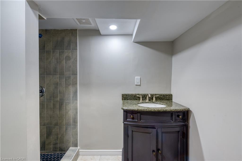 Basement-2100 Brampton Street, Hamilton, ON - Indoor