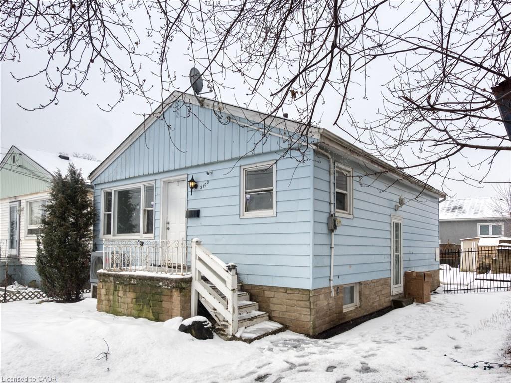 Basement-2100 Brampton Street, Hamilton, ON - Outdoor