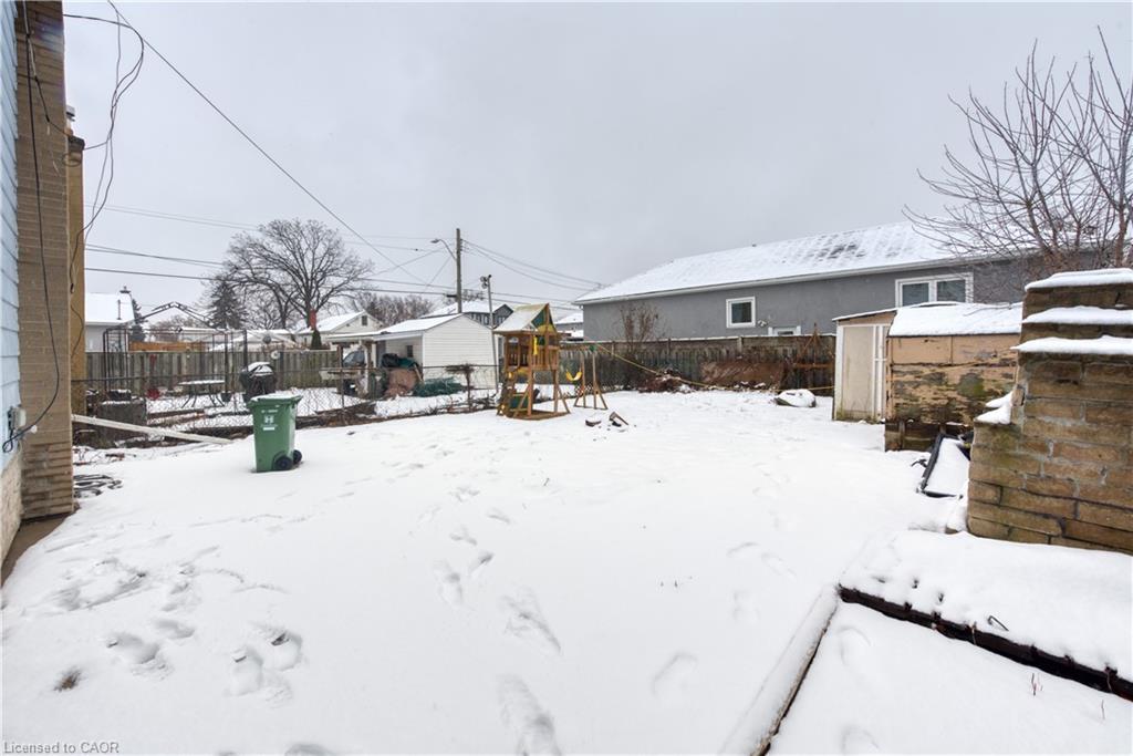 Basement-2100 Brampton Street, Hamilton, ON - Outdoor