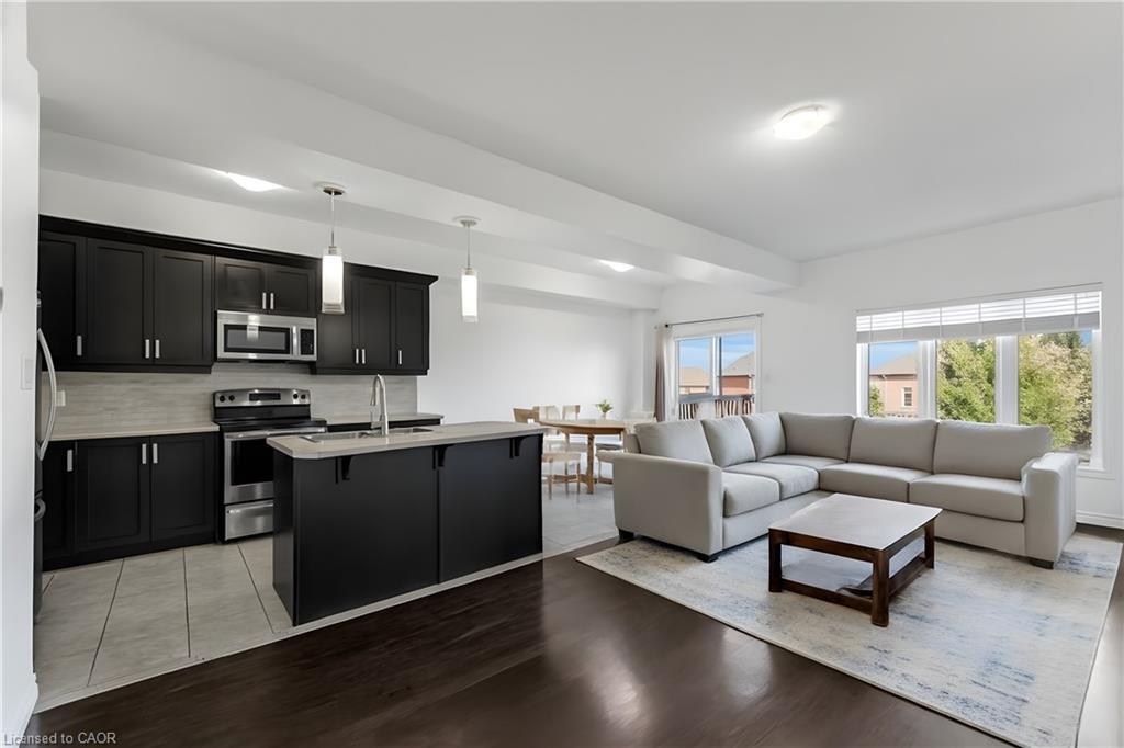 70 Vinton Road, Ancaster, ON - Indoor