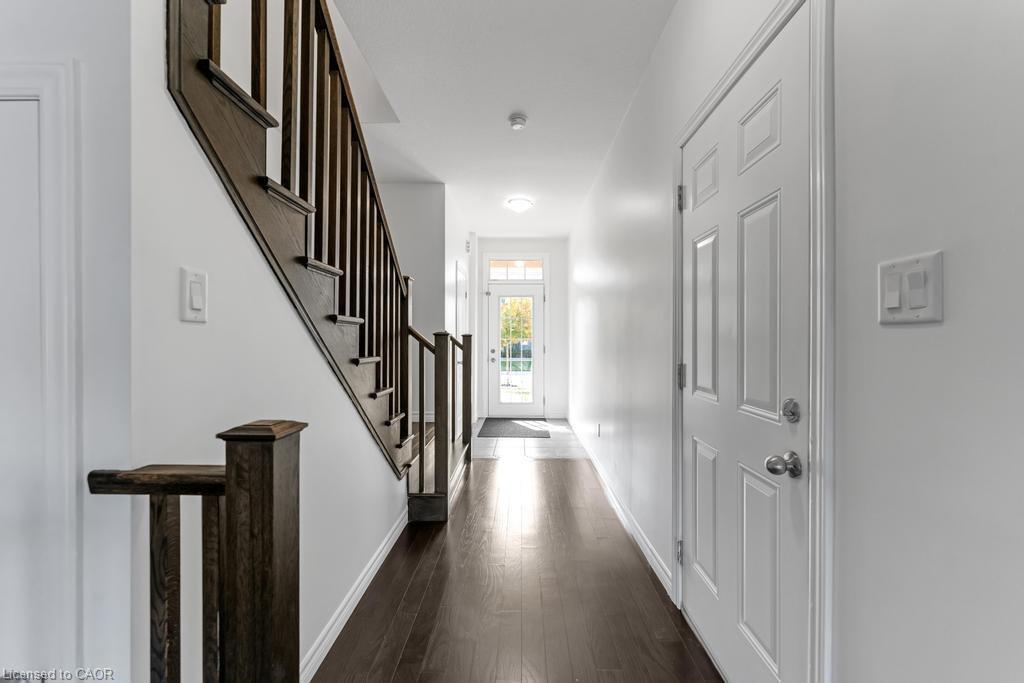 70 Vinton Road, Ancaster, ON - Indoor Photo Showing Other Room