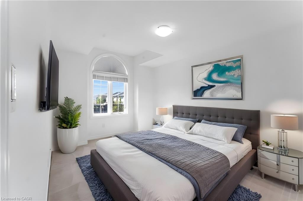 70 Vinton Road, Ancaster, ON - Indoor Photo Showing Bedroom