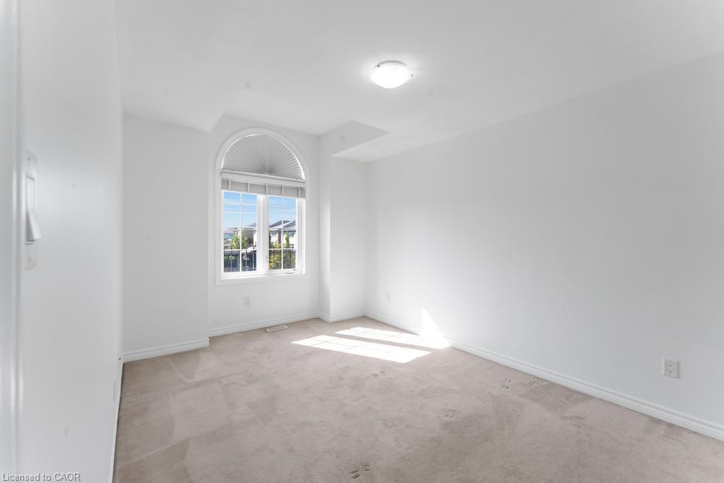 70 Vinton Road, Ancaster, ON - Indoor Photo Showing Other Room