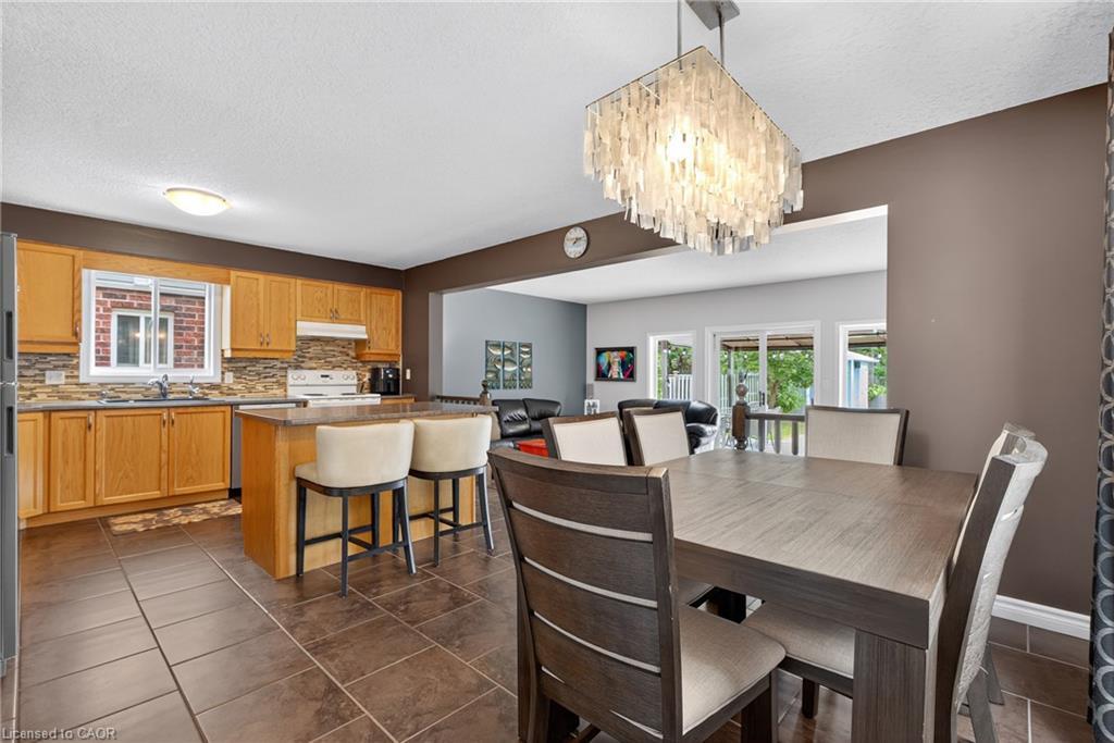 517 Thornview Place, Waterloo, ON - Indoor Photo Showing Dining Room