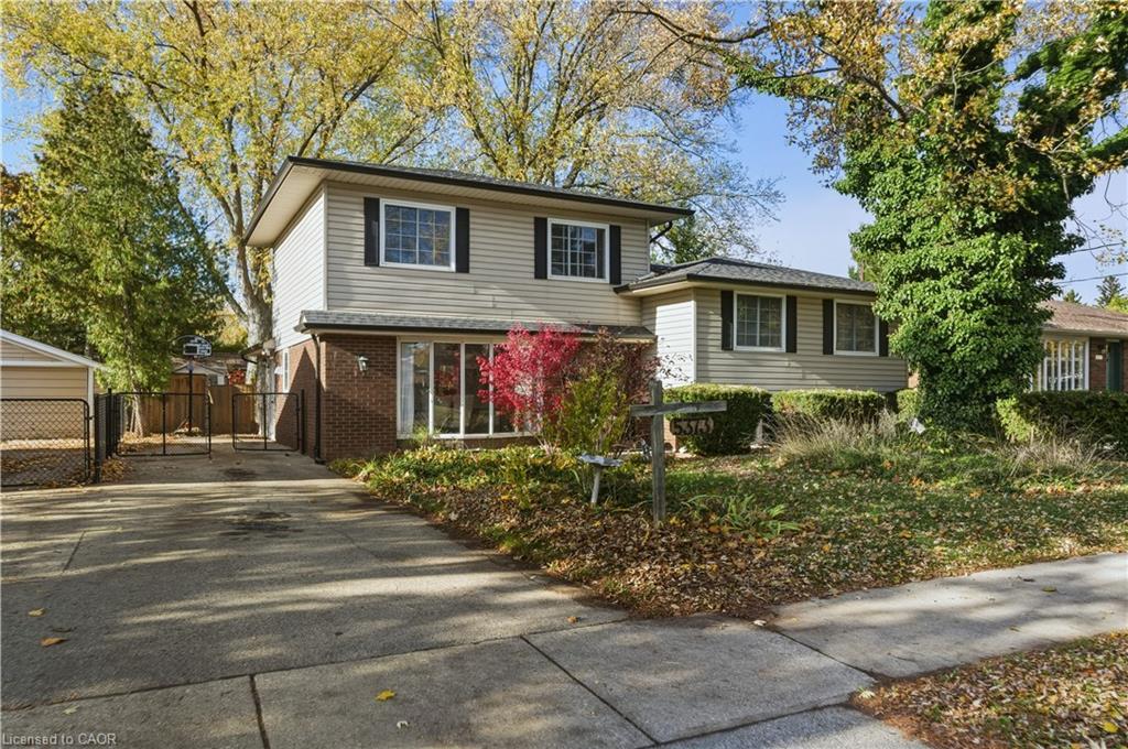 5373 Spruce Avenue, Burlington, ON - Outdoor