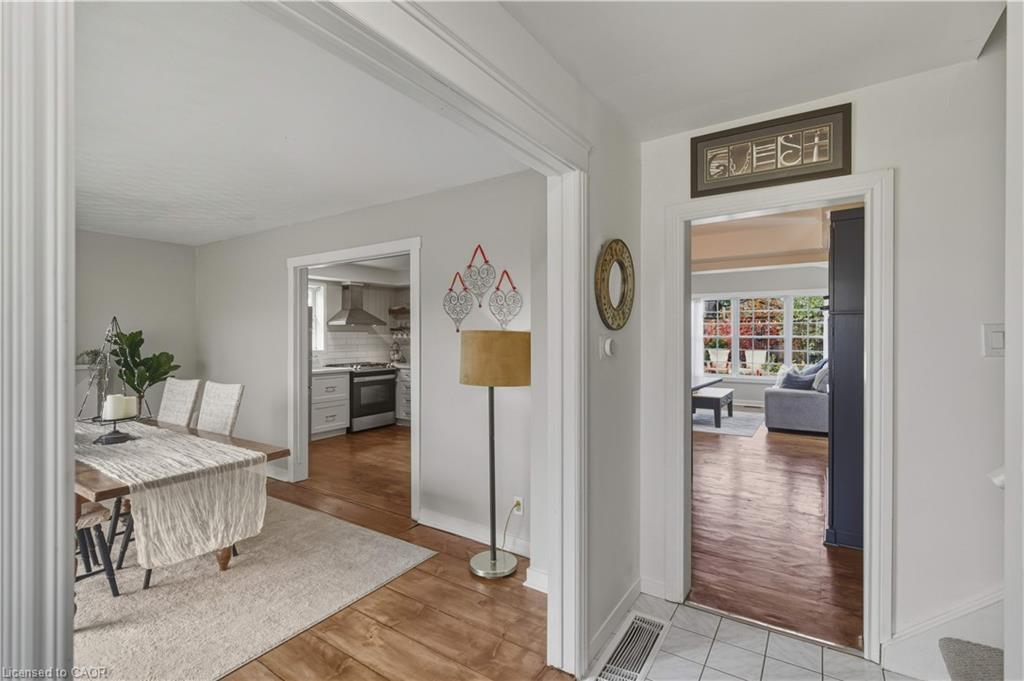 5373 Spruce Avenue, Burlington, ON - Indoor Photo Showing Other Room