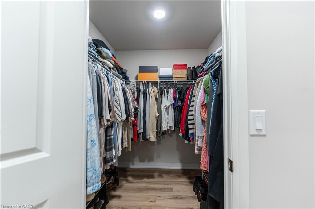 231-50 Herrick Avenue, St. Catharines, ON - Indoor With Storage