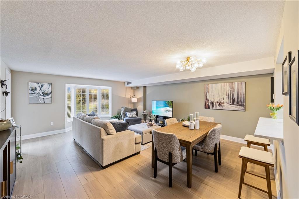 B403-216 Plains Road W, Burlington, ON - Indoor Photo Showing Other Room