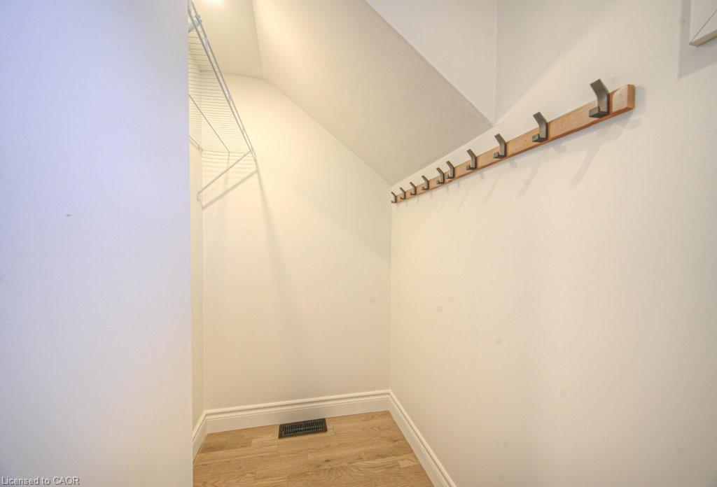 30 Dunbar Road S, Waterloo, ON - Indoor