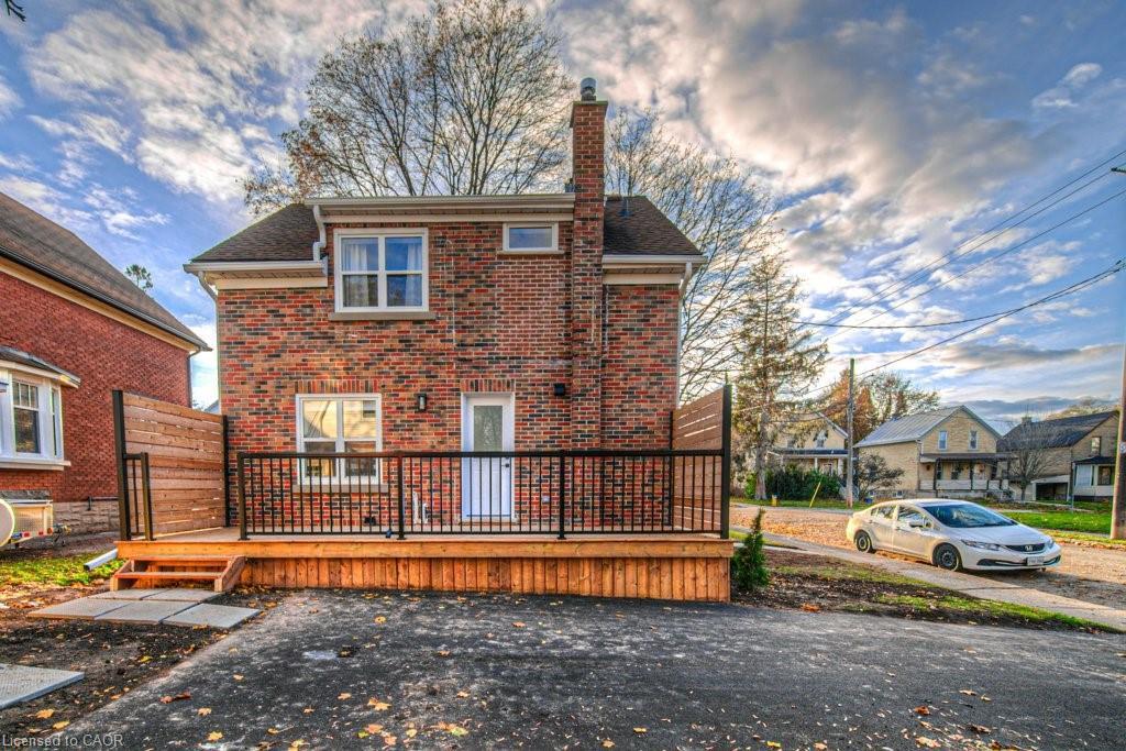 30 Dunbar Road S, Waterloo, ON - Outdoor With Deck Patio Veranda