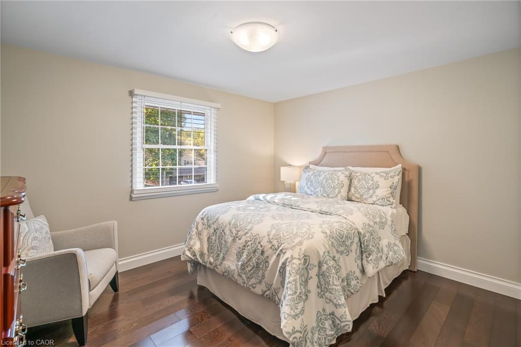 4 Upper Canada Drive, St. Catharines, ON - Indoor Photo Showing Bedroom