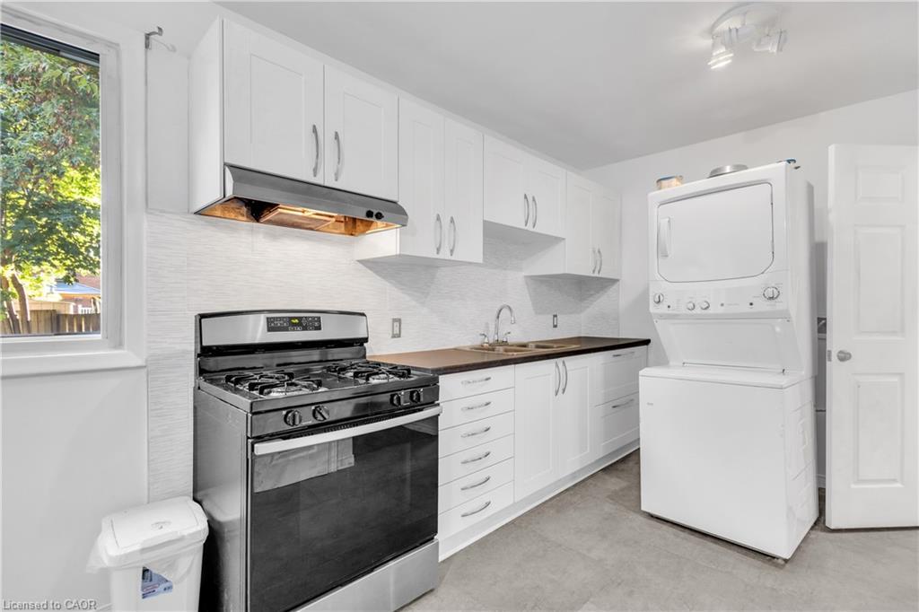 48 Luscombe Street, Hamilton, ON - Indoor